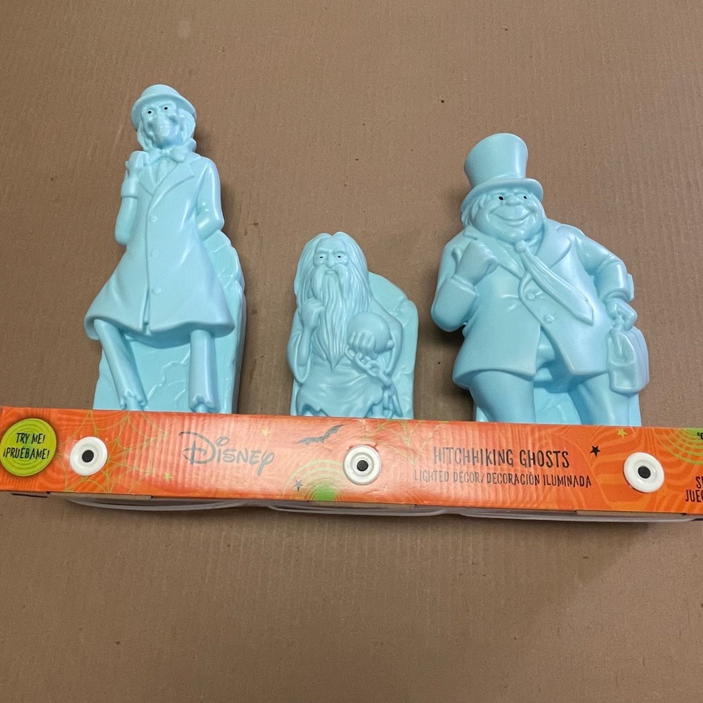 Disney Haunted Mansion Hitchhiking Ghost Light Up Blow Mold Decoration Lowes NIB